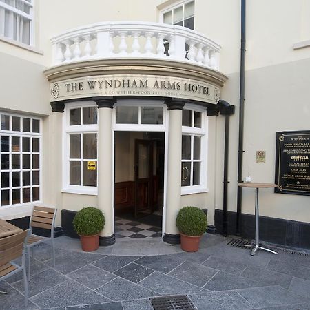 Hotel The Wyndham Arms-Wetherspoon à Bridgend  Extérieur photo