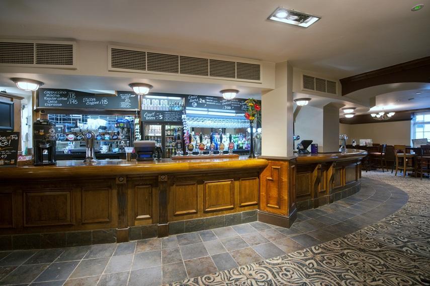 Hotel The Wyndham Arms-Wetherspoon à Bridgend  Extérieur photo
